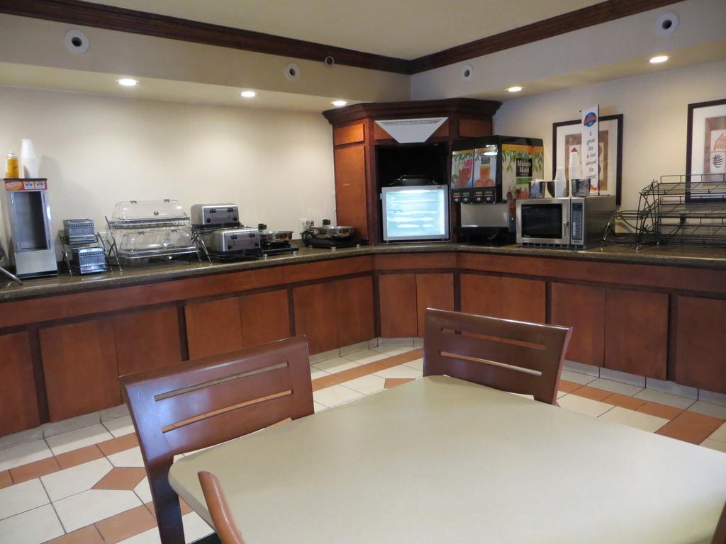 Baymont By Wyndham Kalamazoo East Luaran gambar